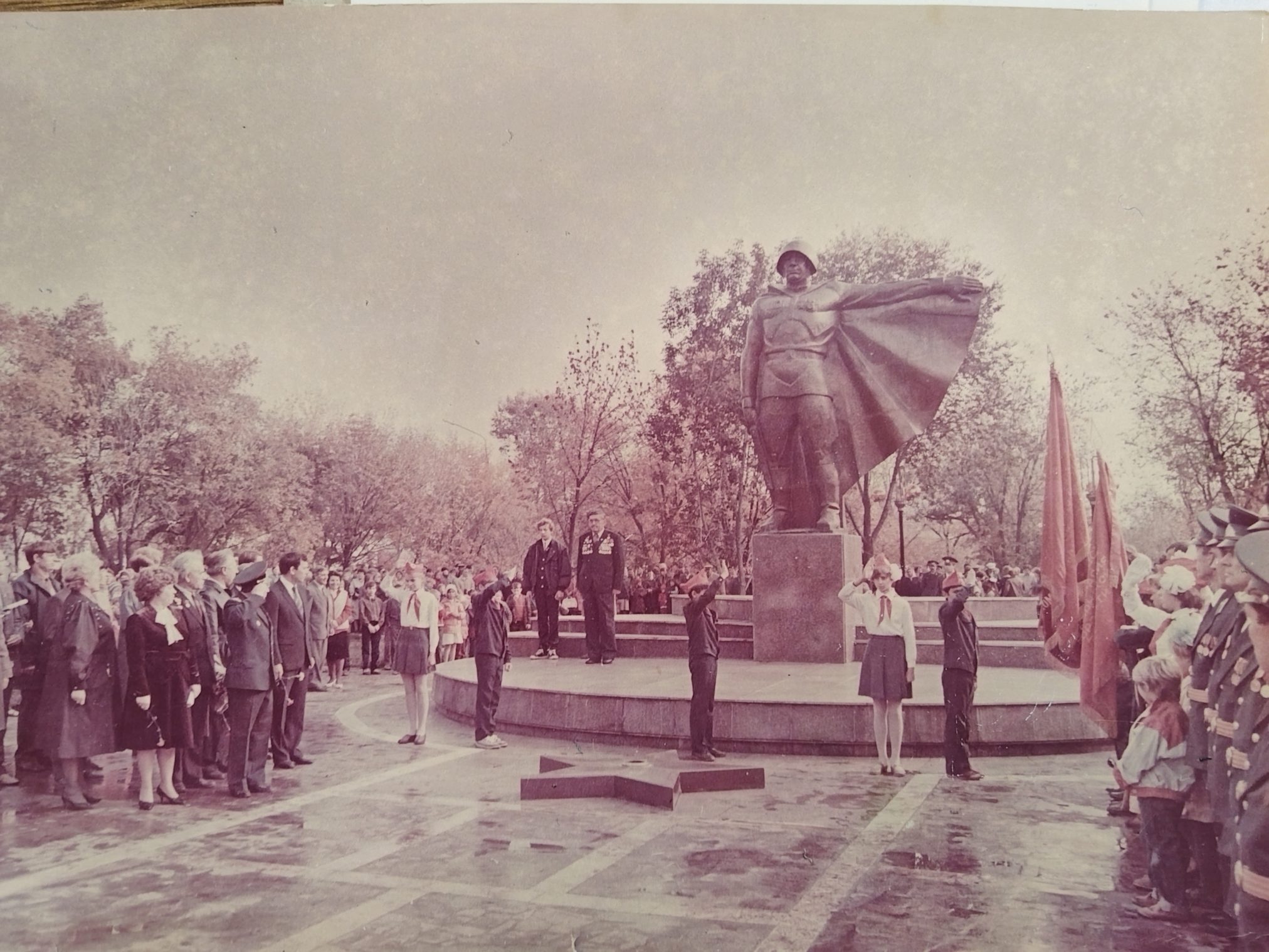 Открытие мемориала в Кирсанове павшим в годы Великой Отечественной войны, 1988 год